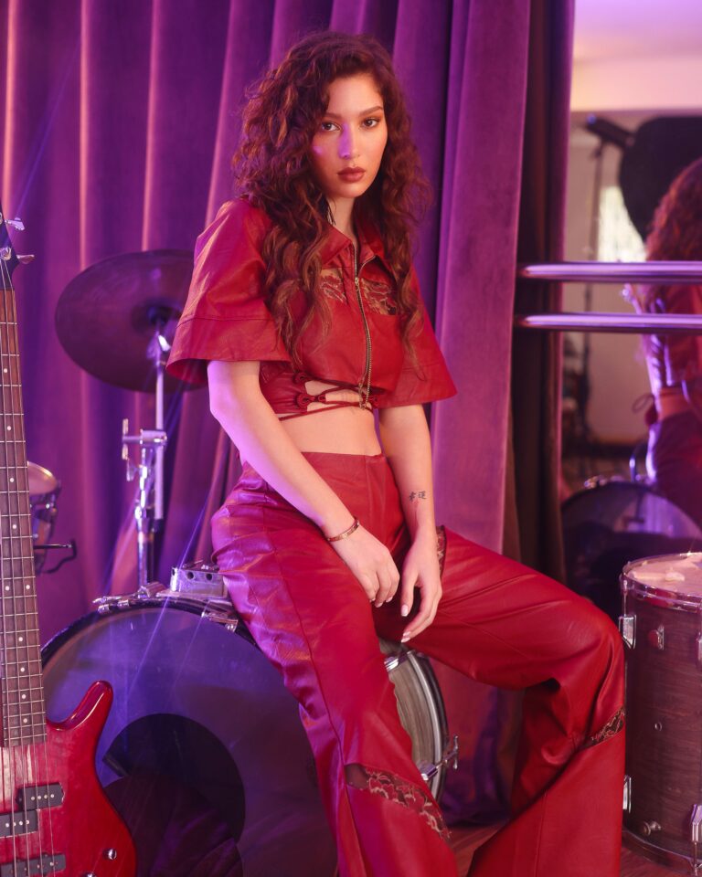 Scarlet Leather Set